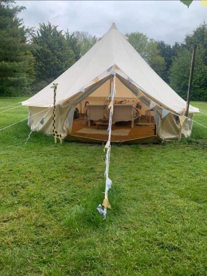 Secret Garden Glamping African Themed Tent Newark upon Trent Buitenkant foto