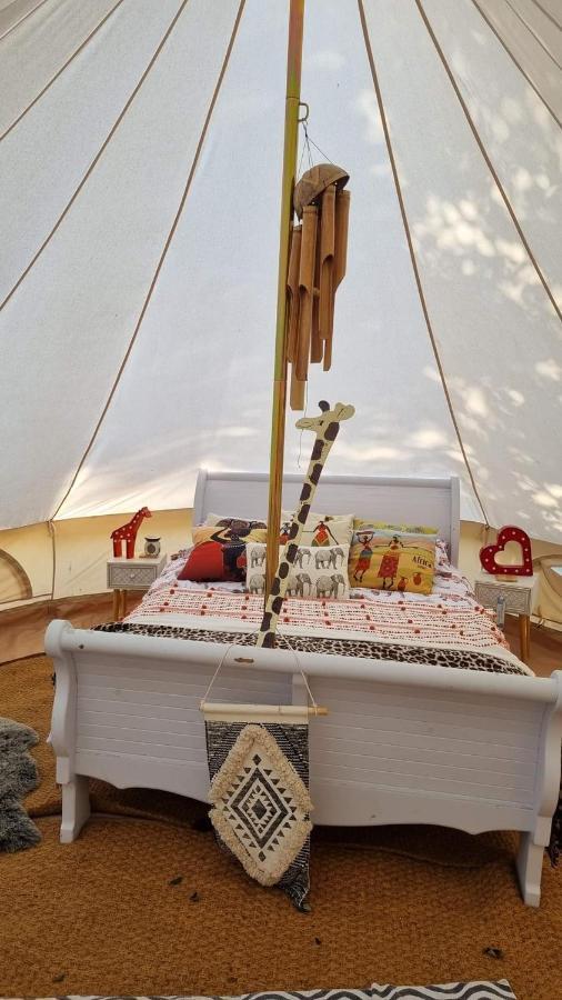 Secret Garden Glamping African Themed Tent Newark upon Trent Buitenkant foto